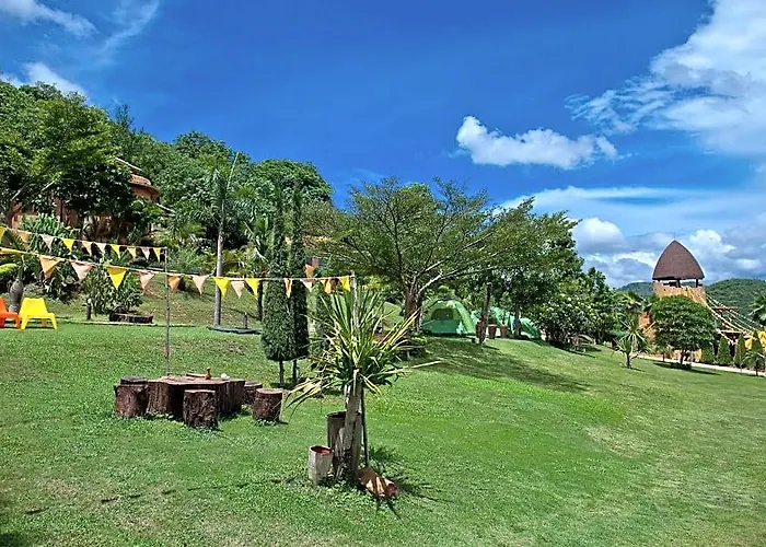 รีสอร์ท Panalee And