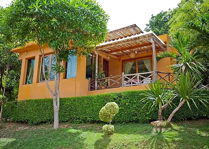 รีสอร์ท Panalee And